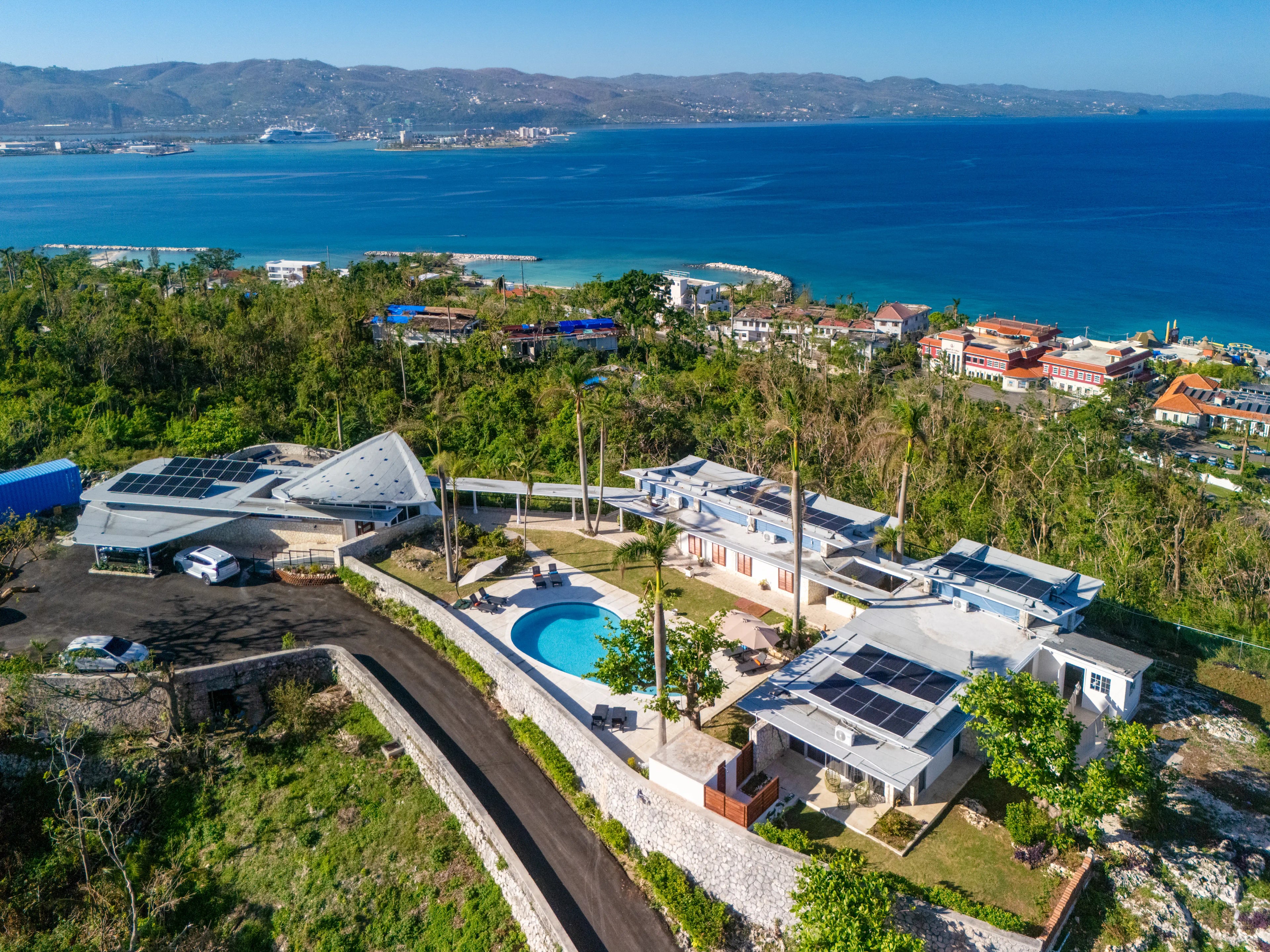 Albatross Sky Villa - Luxury Caribbean Retreat